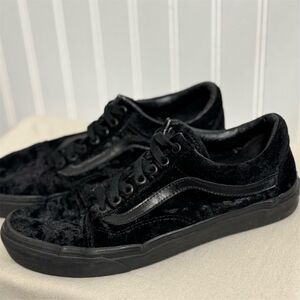 Vans‎ Old Skool Black Velvet Sneaker Women's 9 Triple Black Platform Goth Grunge